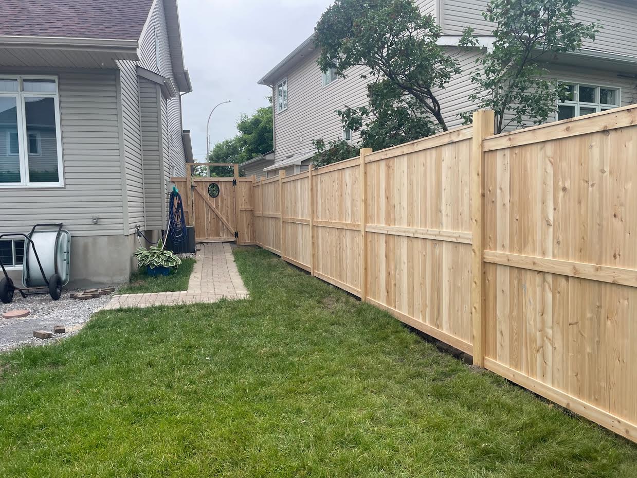 PVC Fence Installation Ottawa